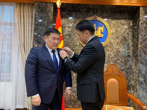 Бага хурлаар том тохироо хийх үү?